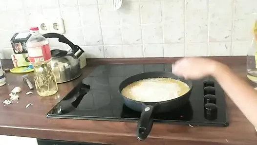 Nackt Kochen