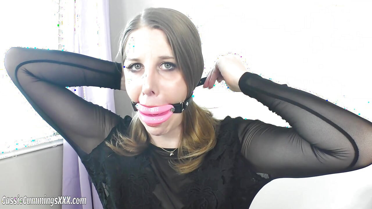 Cassie's BDSM Gag Try on and Talk
