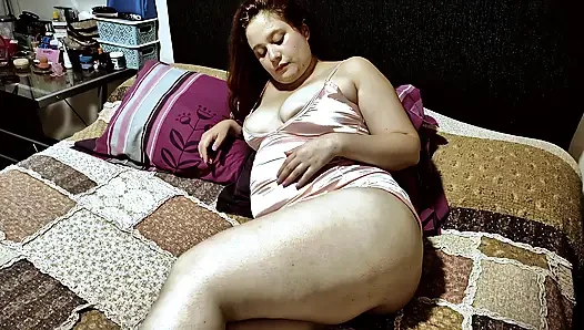 Nicole's Shake & Tease Bloating My Belly Then Flashing My Hairy Pussy & Cellulite Ass