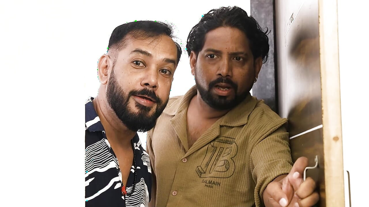 ELECTRICIAMN KE SATH CHUDAI KA MASTI, A STORY OF TWO ELECTRICIAN AND A HOUSEWIFE