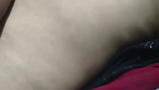 Soye huye bhabi ko choda