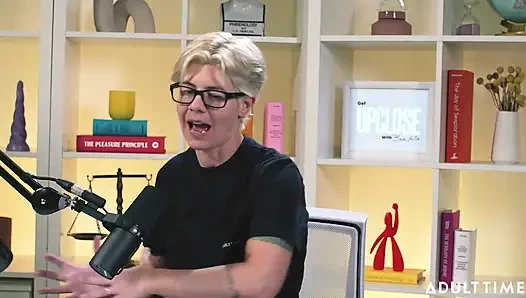 Khloe Kingsley Squirtet vor der Kamera & rote Flaggen | der Erwachsenenzeit-Podcast