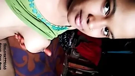 Gairah kakak ipar yang kesepian di kegelapan