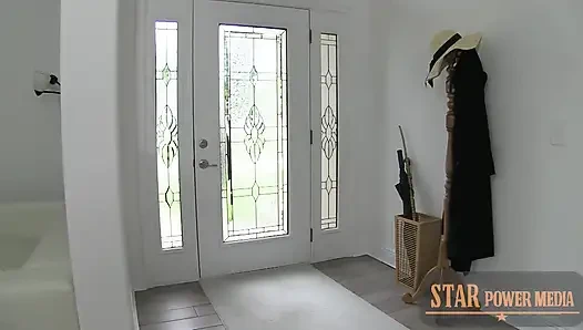 Nachbarschaftliche rache, leilani & savvy G's Raw fuck fest - doppelte feature-creampie am morgen danach!