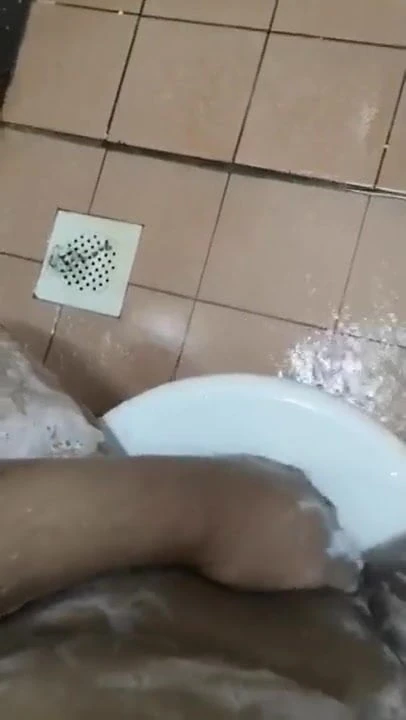 Tengah mandi