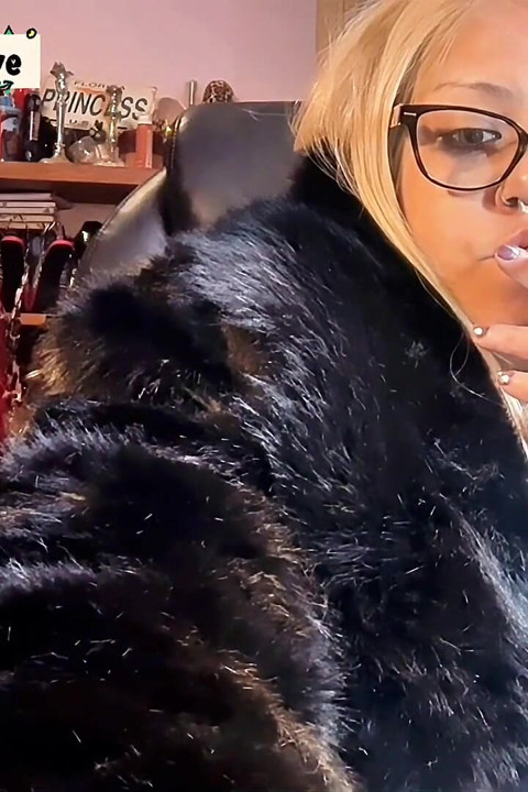 Psychotic Smoking Session Chain Smoking Outdoors While Editing Videos BBW MILF Smoking Vlog