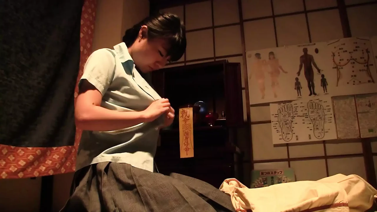 A Bottle Filled With Obscenity:  Skilled Lewd Masseuse - Part.1