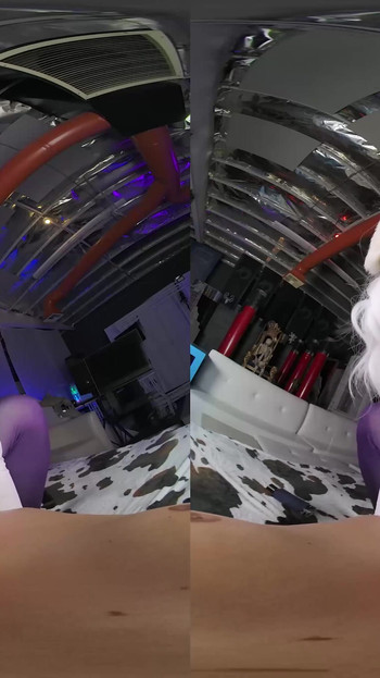 Epski trenutak iz filma "VRCosplayX: Nevjerojatna Lily Lou dok se Toriel iz Undertalea želi pobrinuti za tebe"