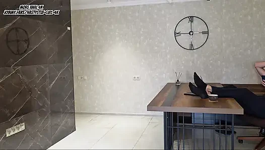 Ateşli Sekreter Her Delikten Alıyor Çünkü O Bonusa Gerçekten Ihtiyacı Var