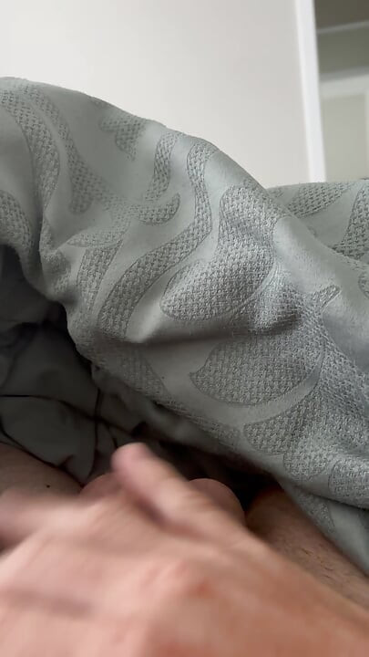 Poorv sah bare lnd par chiknaee ke roop men istemal kiya