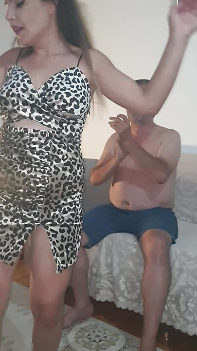 Horny woman performs oriental show for her elderly lover, homemade and natural.