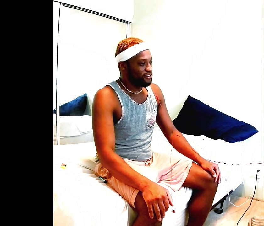 Kennie Jai Beats His Meat!