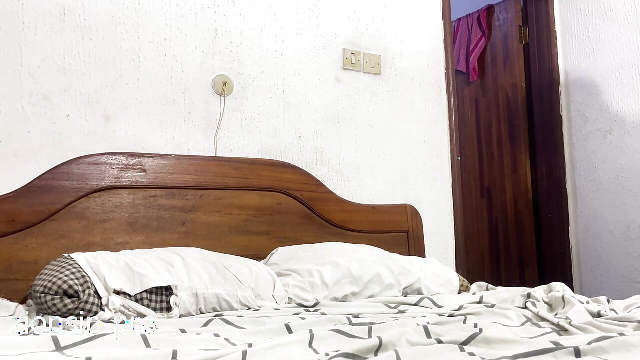 I Fuck My Big Ass Muslim Step Sister When Stepmom Isn't Around