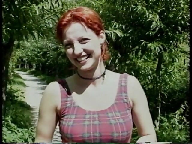 Rothaarige MILF zum ersten mal vor der kamera