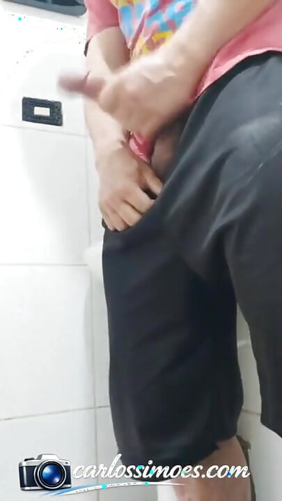Brazilian Carlos Simões-well-endowed and Hung-peeing and Showing off His Huge, Thick Cock. Part 3.