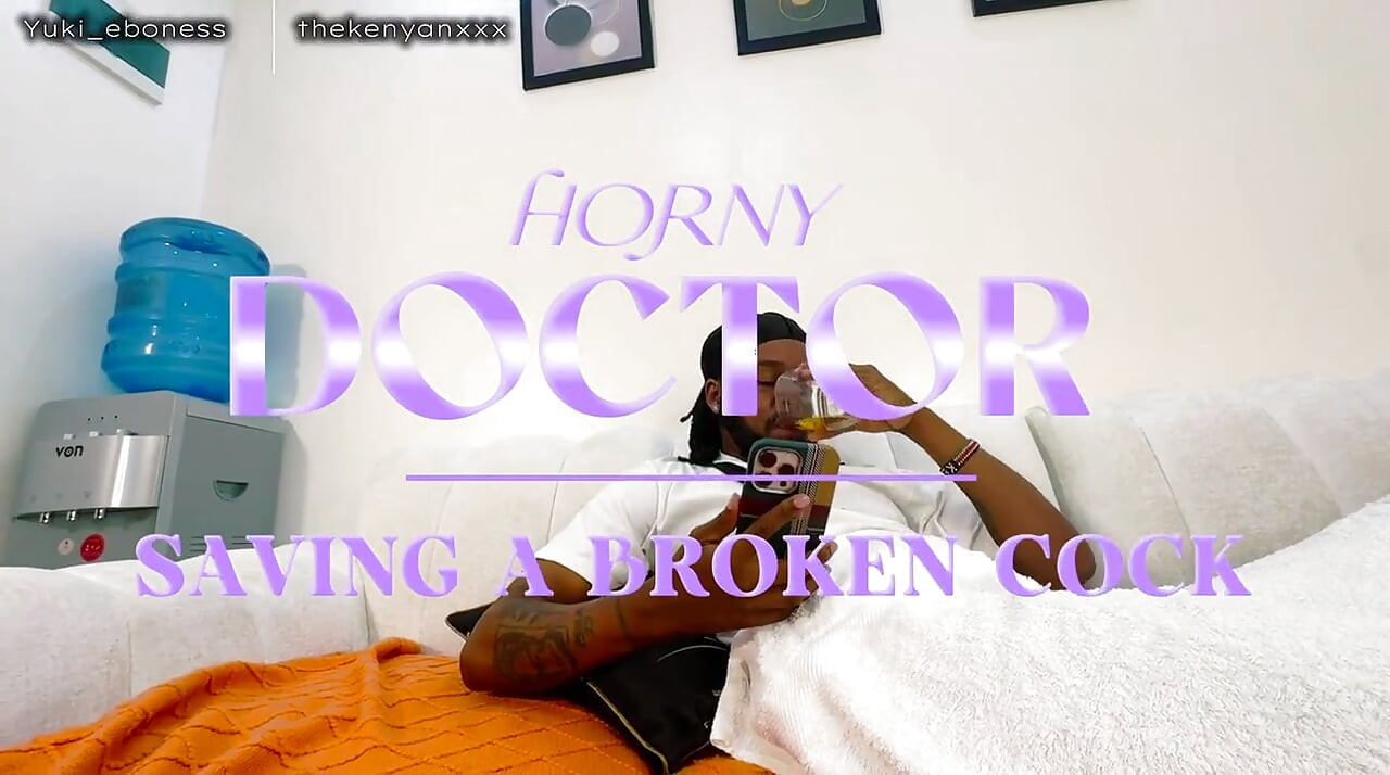 Hete thuiszorgverpleegster wordt gecreampied door haar patiënt