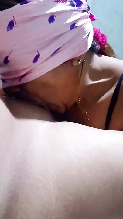 The innocent older lady thought Id give her a headset before I came I didnt, and I came deep down her throat. Trailer.