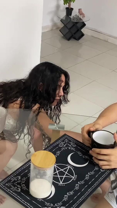 MY STEPSISTER LEFT AND HER BIG ASS LATIN BEST FRIEND, GAVE ME A BLOWJOB! - PORN IN SPANISH | Clip 1