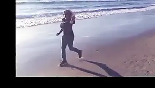 Mini Richard Big Boobs Beach Run Kiss