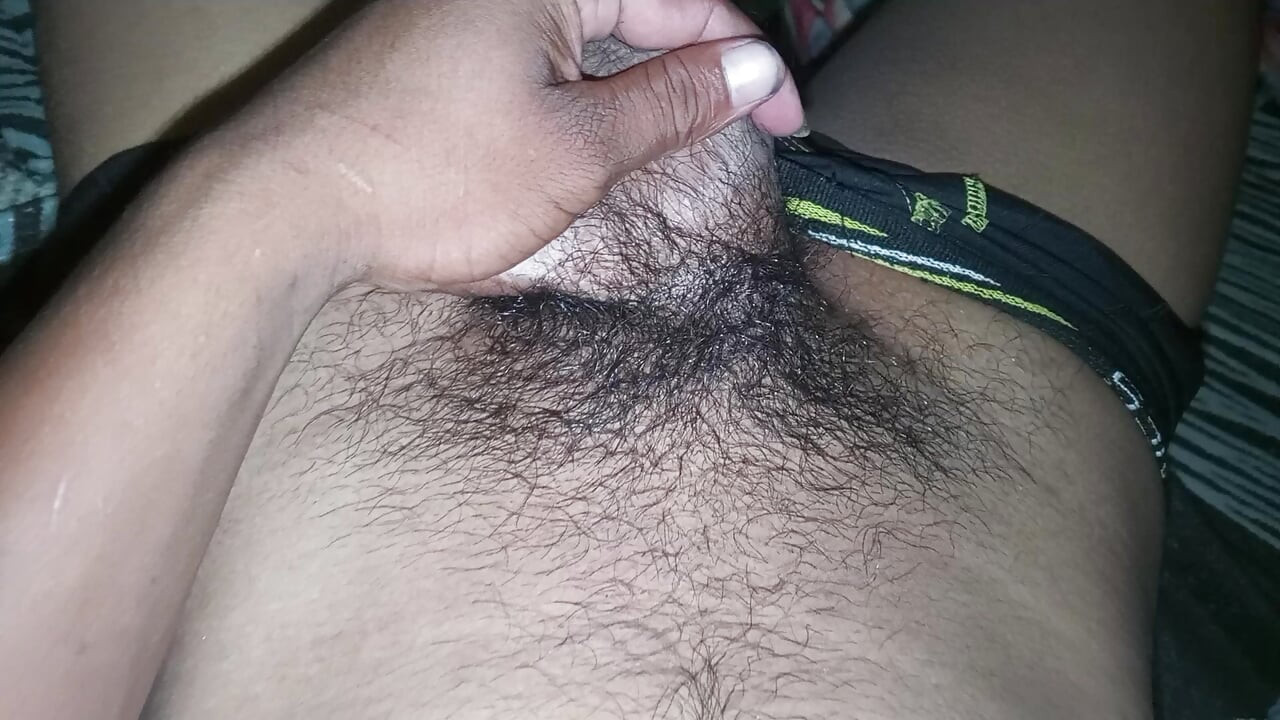 Brincando comigo com pau ao ar livre