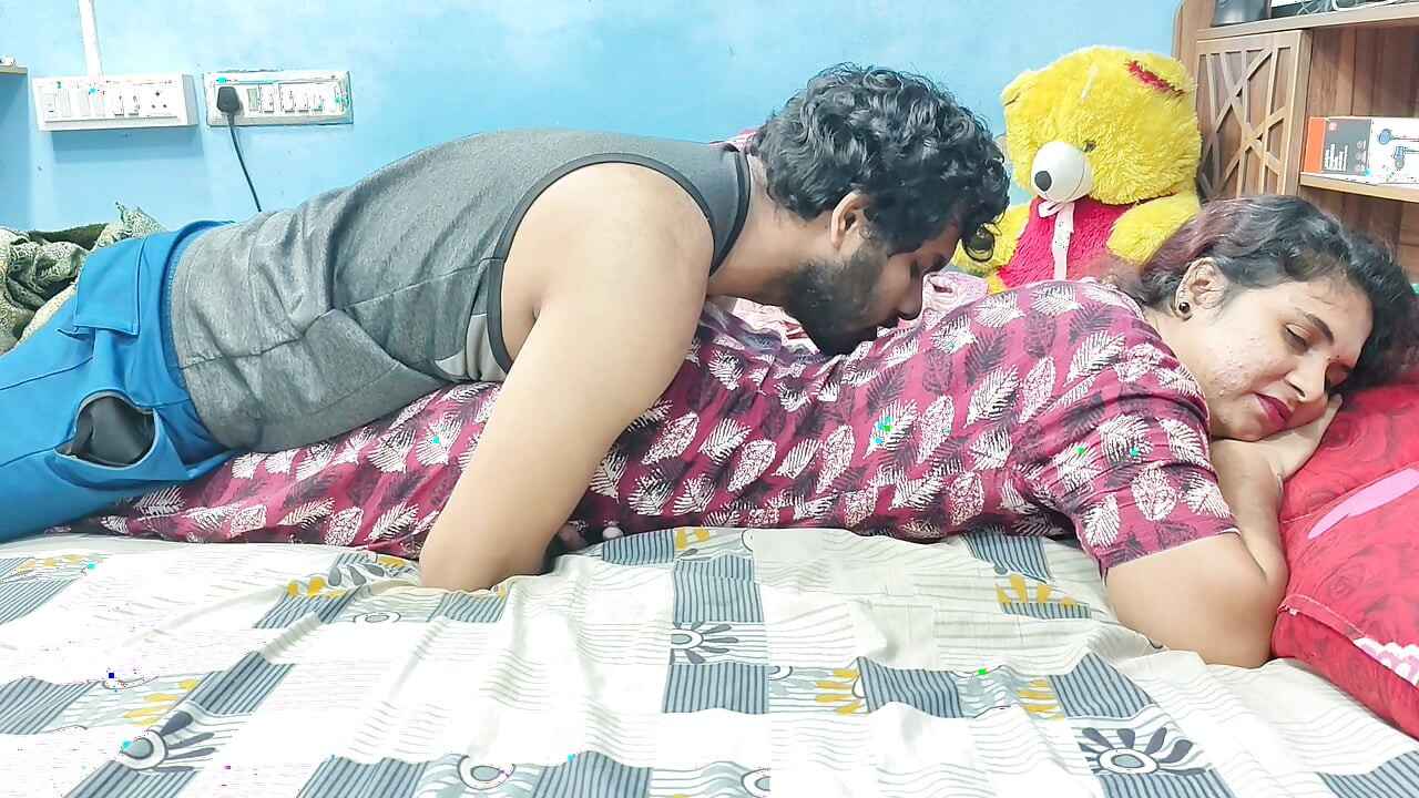 Mallu girl hot ass kiss romance