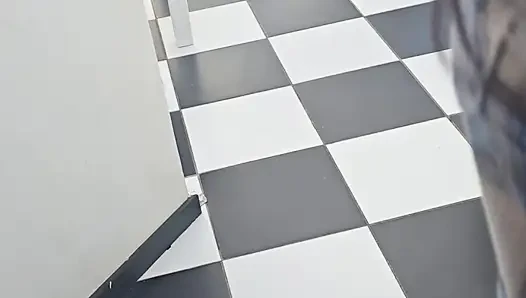100% real amateur couple fuck in restaurant in daytime!