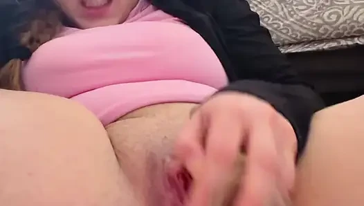 College girl squirts AND creams on big dildo