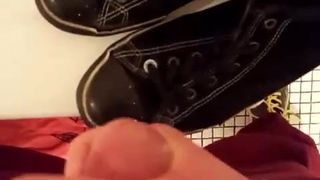 Сперма на обуви