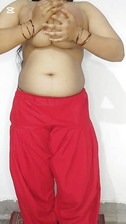 18 år gammal söt desi flicka hel naken kropp show