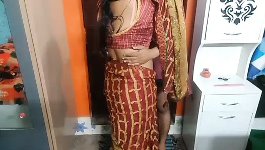 Sevimli yenge güzel yarağımı emiyor.