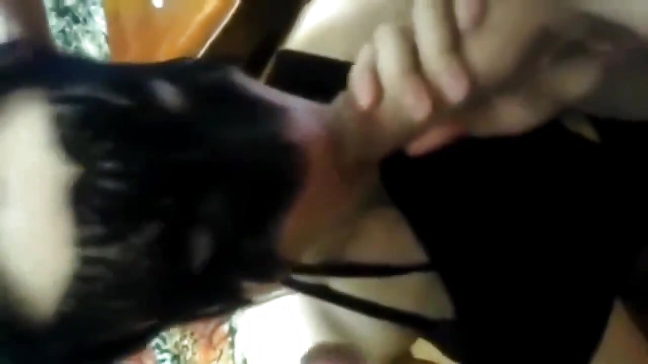 Mijn gemaskerde vrouw in haar eerste stijlvolle gangbang