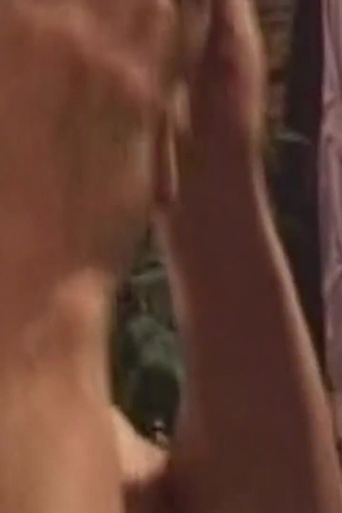 Blond babe's dryppende fisse fortæret i intens oral session