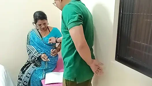 Genç kayınbiraderi erkek arkadaşına aşk mektubu yazmadan önce sari içinde baldızını öpüyor ve sikiyor