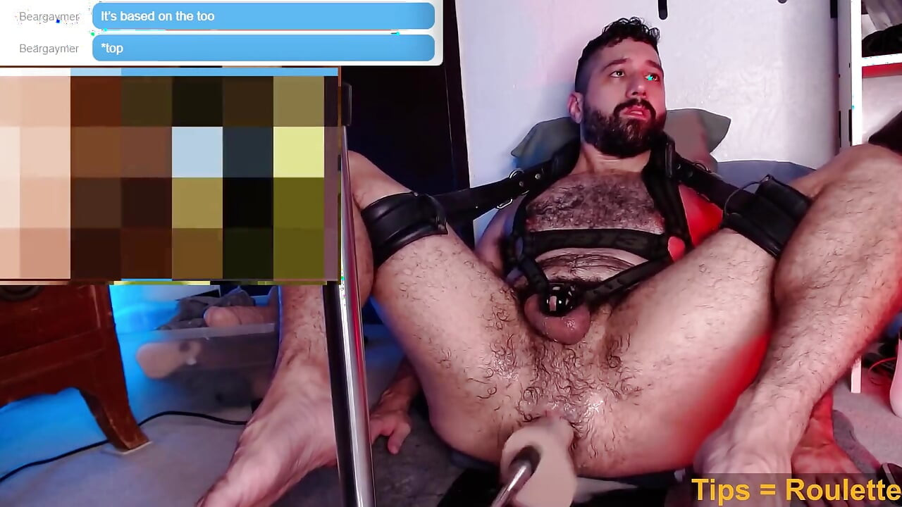 Απρίλιος 2026 Live Cam Show - κουβεντιάζοντας για το αγαπημένο πορνό ενώ γαμιέται με μηχανή!