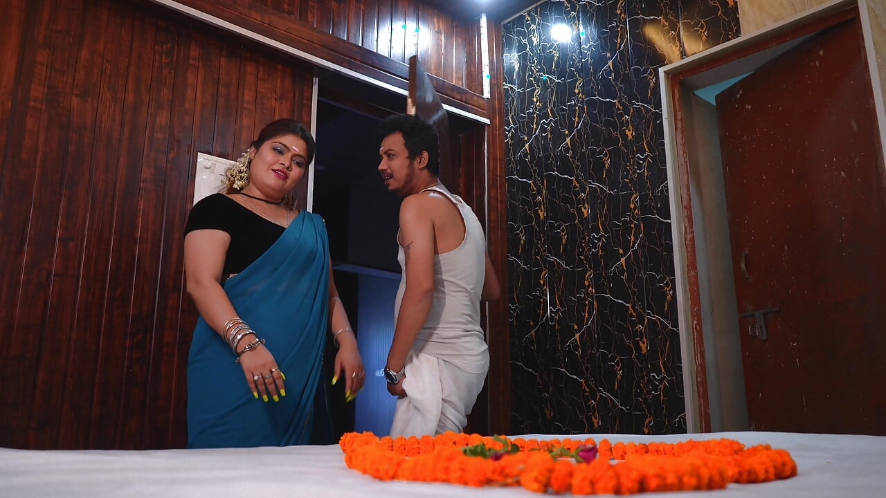 South Indian couples had fucked in the hotel.