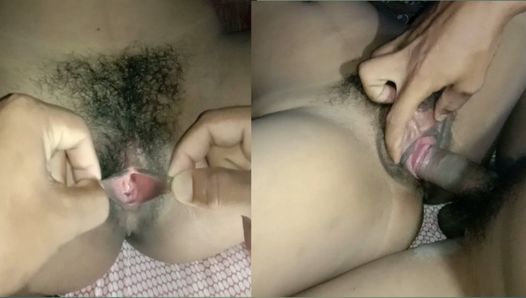 The size of my pussy is so small that the lover's cock does not penetrate