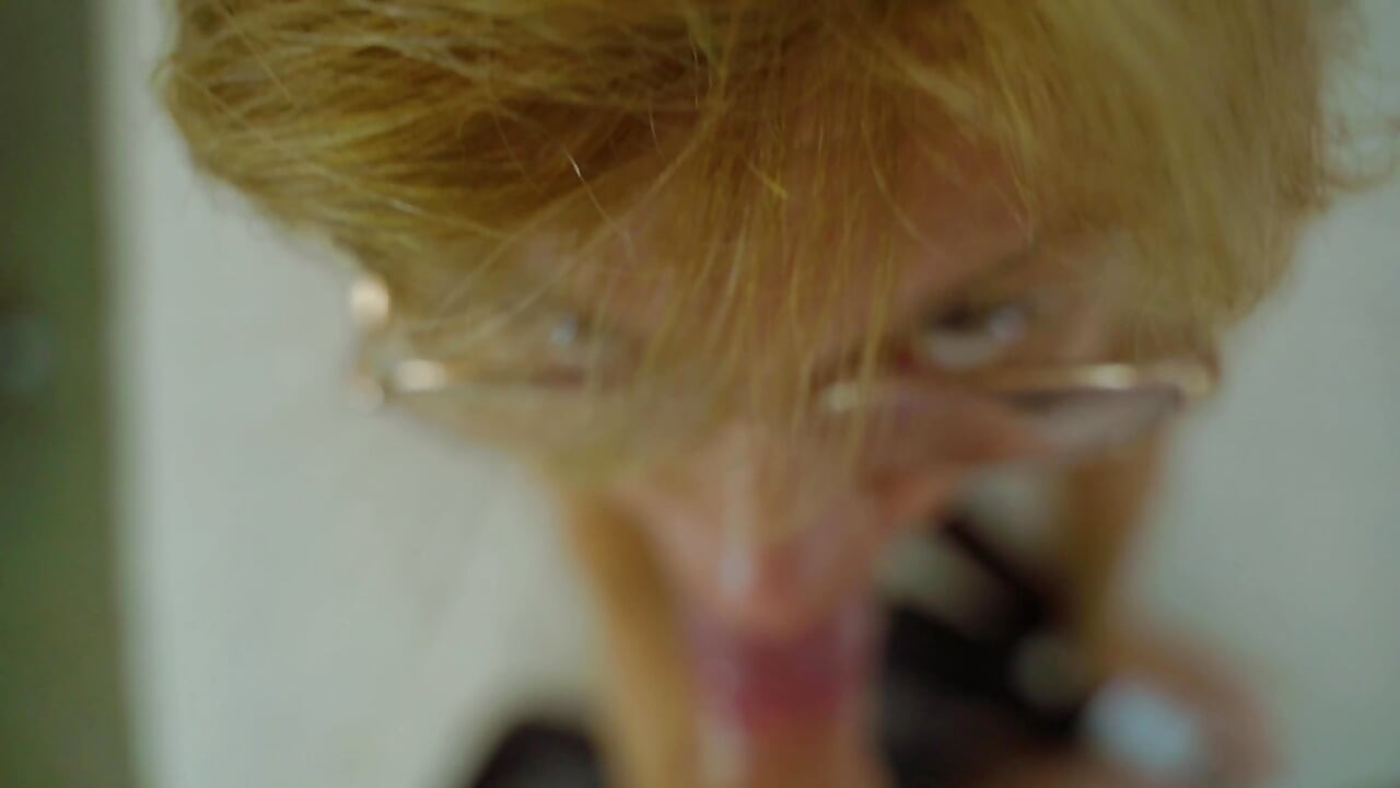 Połyka małego kutasa