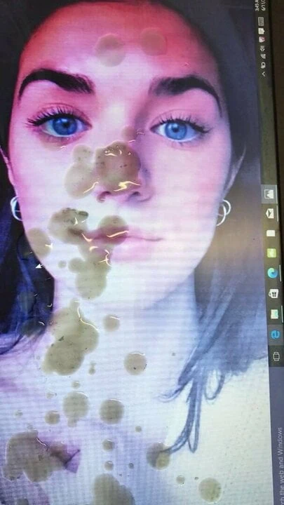 K8e-oo cum tribute