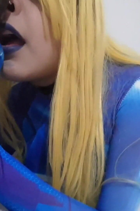 Cute Samus Femboy with BDSM Nosehook Giving a Sloppy Blowjob to BBC Dildo, Deepthroat, and Eating Semen