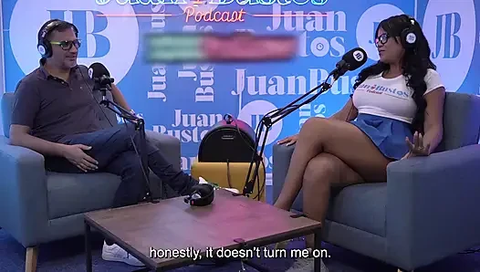 Dev memeli latin rosxanagutierrez juan bustos podcast'inde sikiş makinesi tarafından sikiliyor