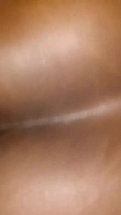 ควยของฉันทําให้เมียฉี่อย่างไม่สามารถควบคุมได้ ล้างควยด้วยฉี่ จากนั้นฉันก็เย็ดรูตูดเธอและน้ําแตกข้างใน | คลิป 1