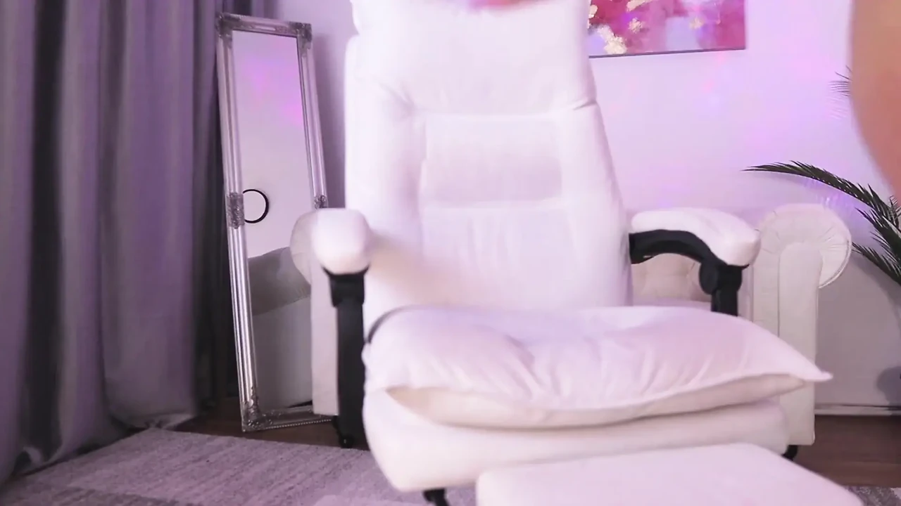 The Student' Secret Orgasm Heels