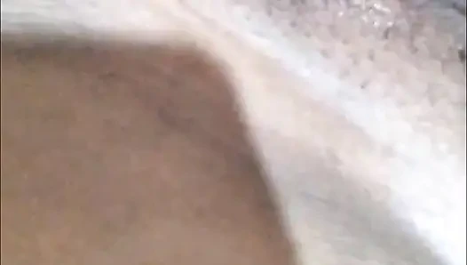 Istri finishing untuk pertama kalinya dengan dildo