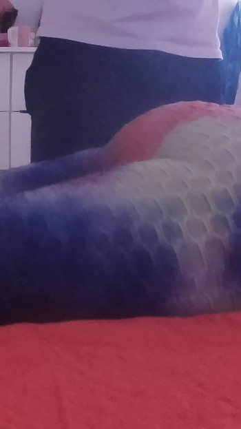 My Step Mother Asks Me for a Massage on Her Big Ass and I Can't Resist