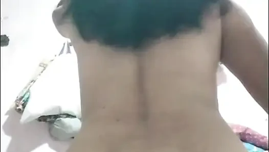 Göğüslerimi em