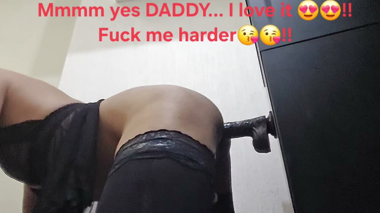 SharonSFC butuh kontol DADDY untuk memenuhi fantasinya memiliki sissy pussy yang penuh dengan air mani panas!!