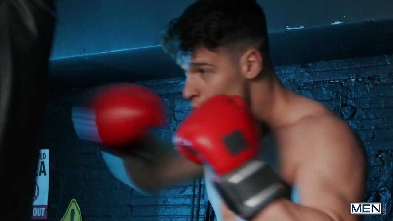 Men - Presley Scott Gets Turned on After Touching a Boxer's Big Dick, Sucking, Fucking Doggystyle