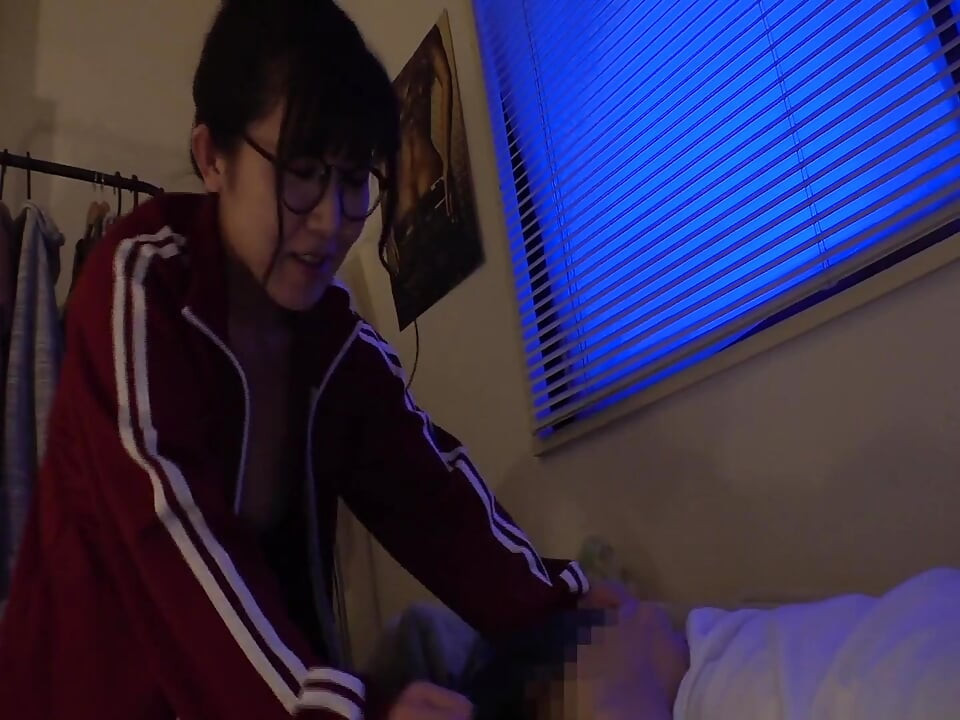 Late Night Blowjob Lessons From an Inexperienced Stepsister