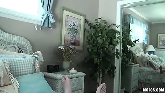 Rekaman seks cewek latina cammie rhodes di pertunjukan webcam