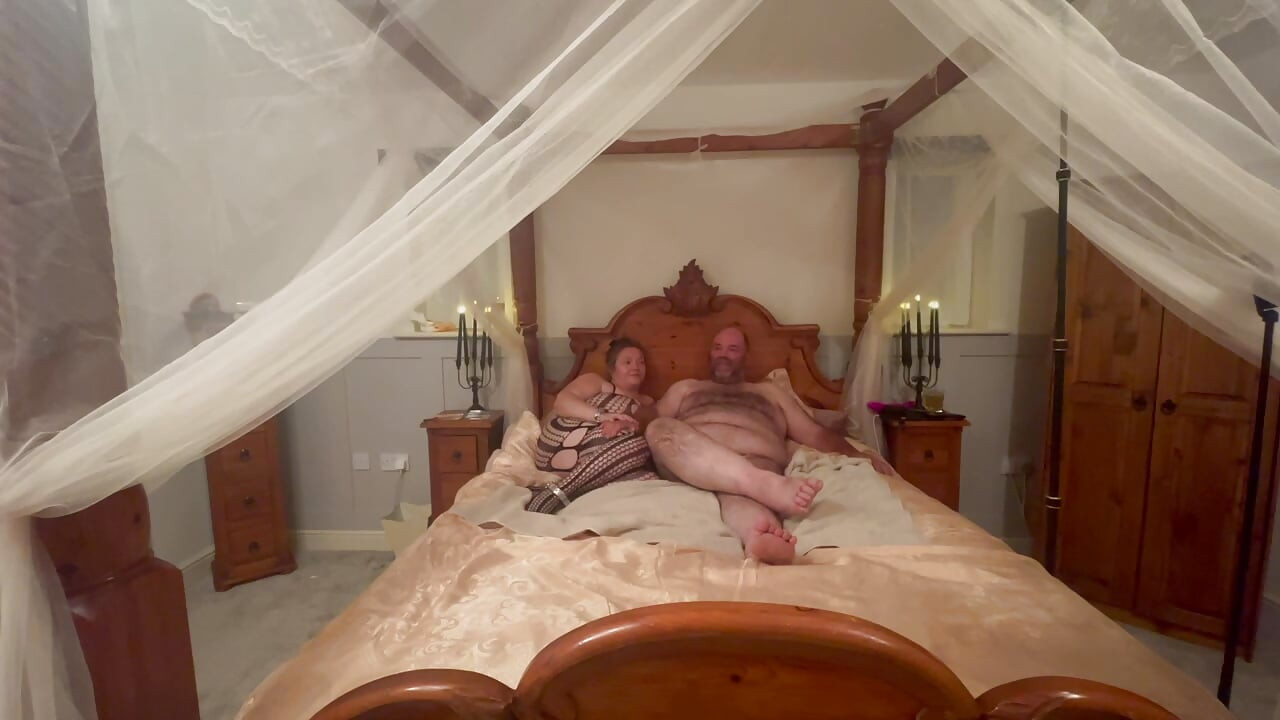 Part 1:- Date night with Kitty and a dildo and a wand in tow!
